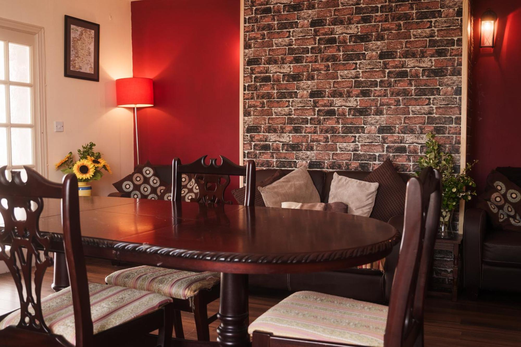 Seaview Lodge Inverin Екстериор снимка